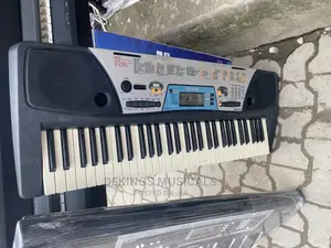 Uk Used Yamaha Psr 170 Electronic Keyboard