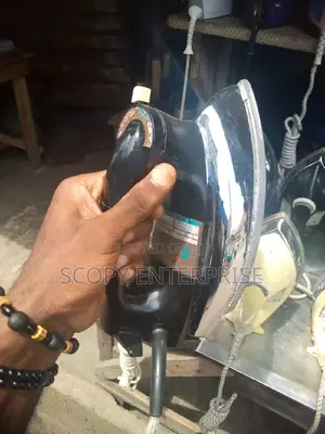 Industrial Dry Irons for Laundry and House Use