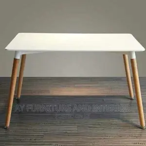 Dining Table (Latest)