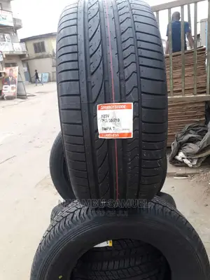 255/50r19 Bridgestone Tyre
