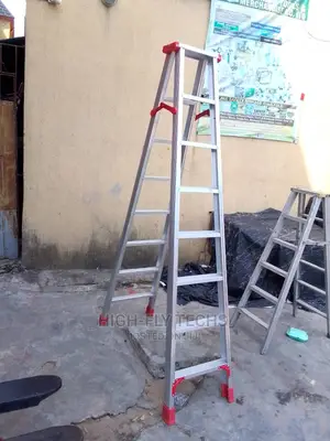 8 Steps a Double Sided Ladder