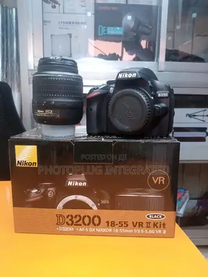 Nikon Camera D3200 + 18-55mm Lens