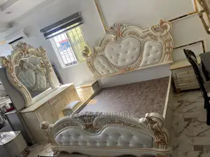 Loyal Set of Bed