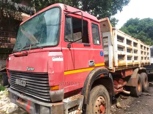 Tokunbo 30tons IVECO 330 36 Ten Tyres Dump Truck Superb Engi