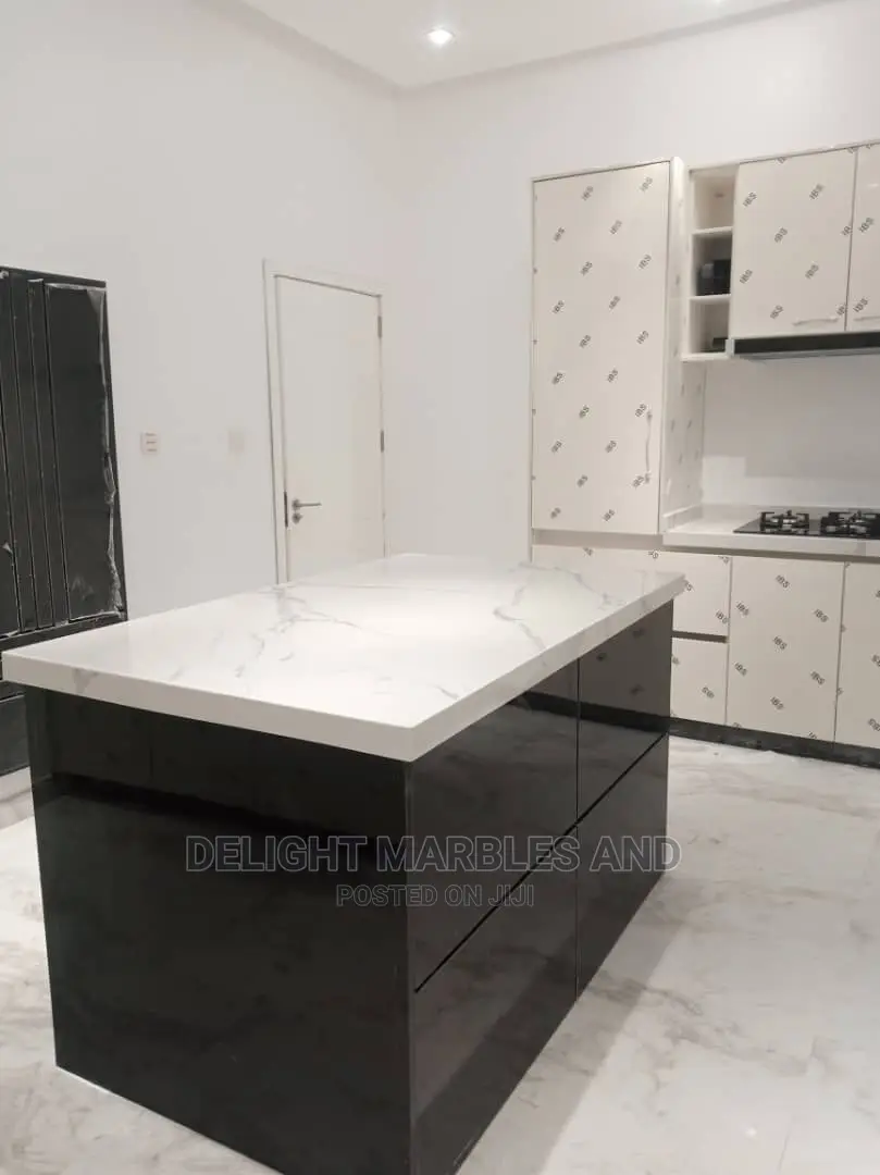 Absolutely White Kitchen Marbles Countertops..