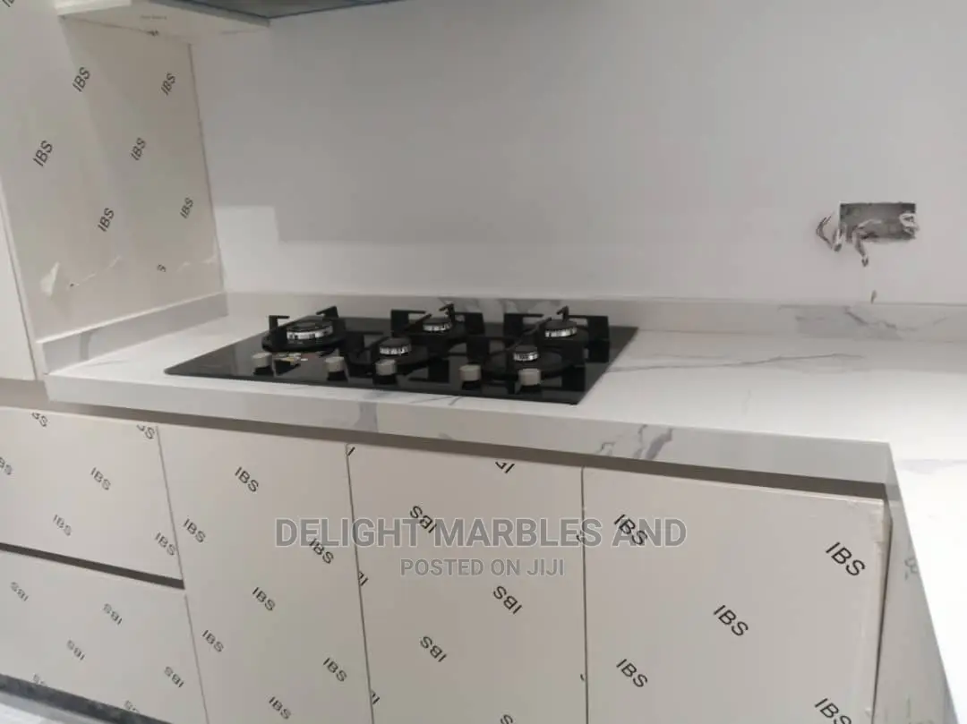 Absolutely White Kitchen Marbles Countertops..