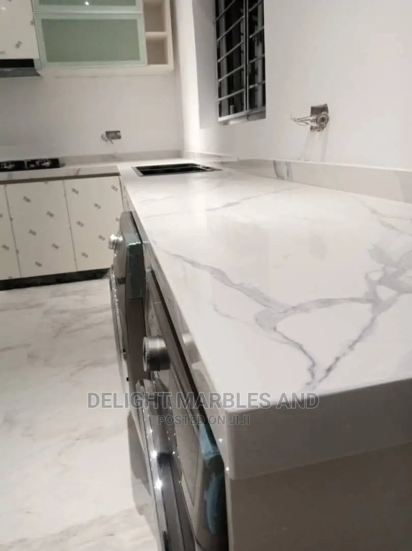 Absolutely White Kitchen Marbles Countertops..