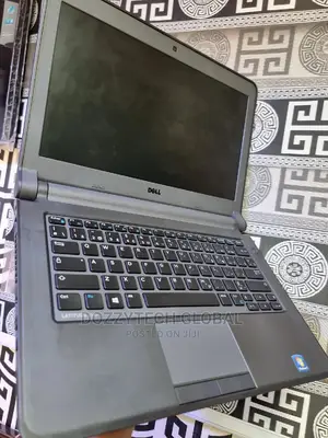 Laptop Dell Latitude 13 3340 4GB Intel Core I5 HDD 500GB