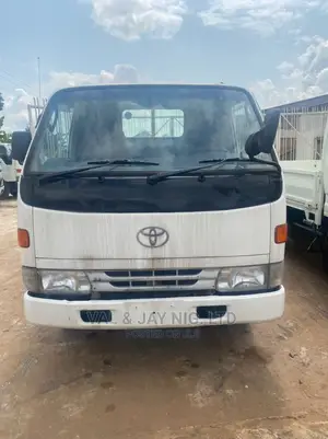 Toyota Dyna 200 - Long Chassis (3rz Engine) - Blue Color