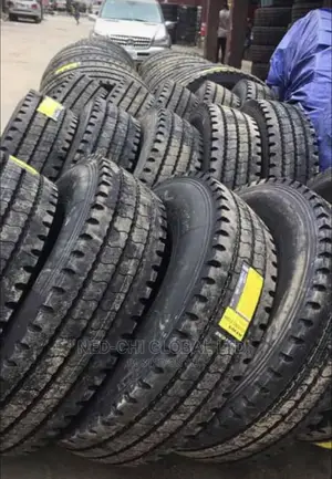 Original Quality Truck Tires 315/80 Glastone.