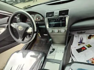 Toyota Camry 2010 Silver