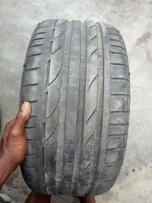 255/35r18 Bridgestone Tokunbo Tire