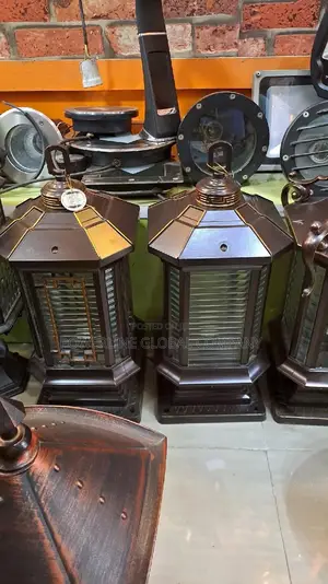 Gate Lamp Fitting for Homes/Hotels/ Lounges/ Guesthouses