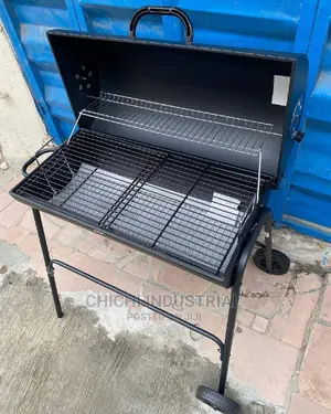 Charcoal Barbeque/ Grill