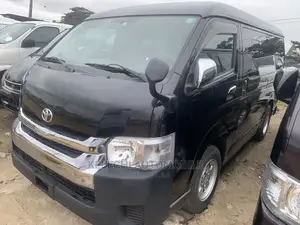 Toyota HiAce 2010 Black