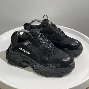 Original Balenciaga Triple Sole Black Sneakers