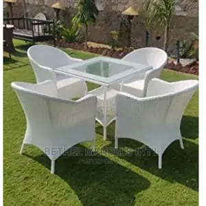 Standard Rattan Furnitures Chairs Available for Sales