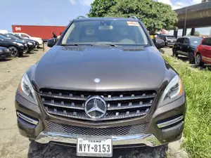 Mercedes-Benz M Class 2014 Brown