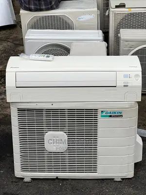 Neatly Used DAIKIN Inverter 1.5hp Air Conditioner