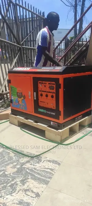 High Quality >Firman Soundproof 6.5kva Petrol Gen Key Start