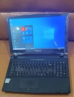 Laptop Clevo P17SM 32GB Intel Core I7 SSD 2T