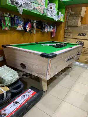 7ft Snooker Coin With Marble 30 Piec of Coin 2 Piec of Stick