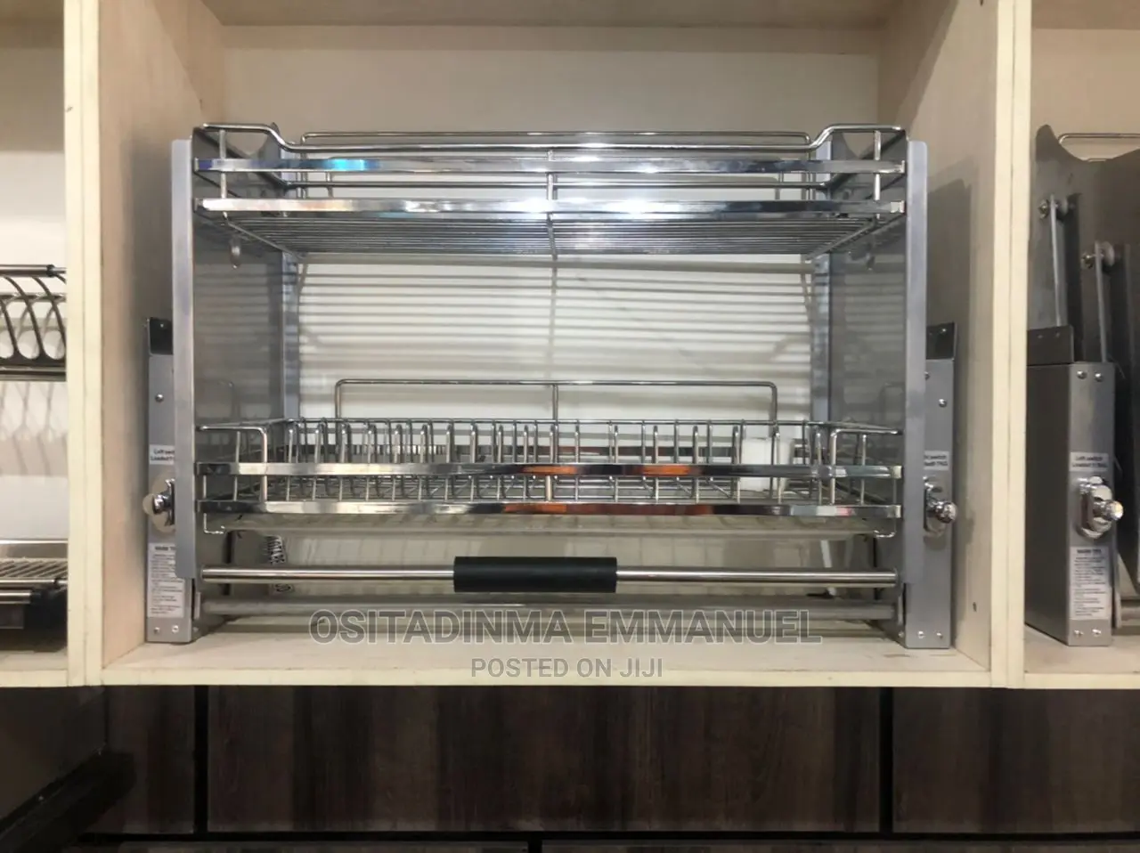 Pull Down Plates Rack