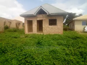 4bdrm Bungalow in Olosun, Apata for sale
