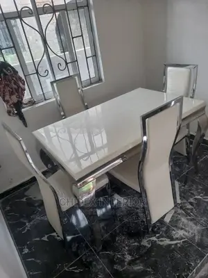 Classic Marble Dining Table 4 Seaters