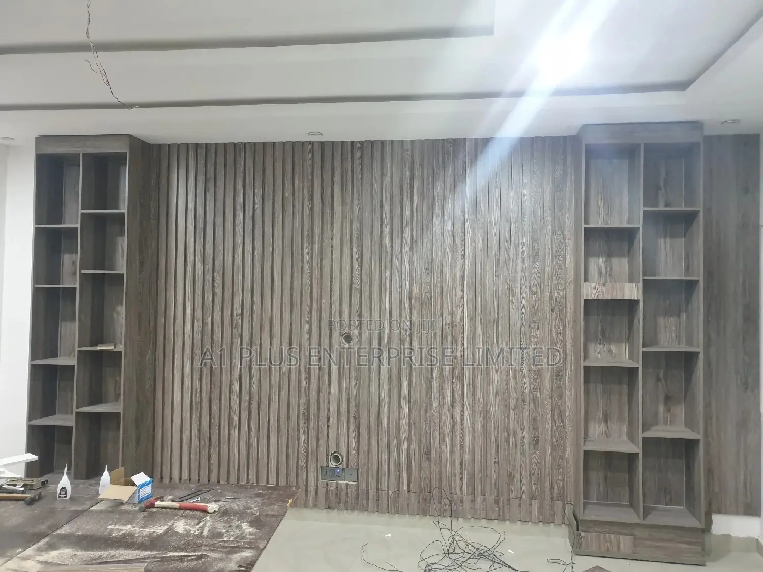 Tv Wall Cladding  With 2 Side Decor Box+Console