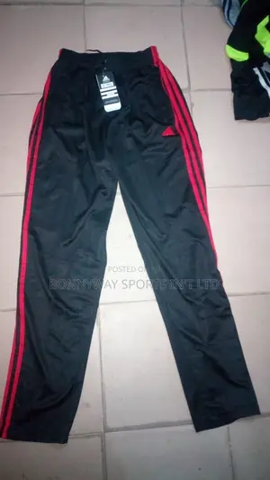 Adidas Track Down