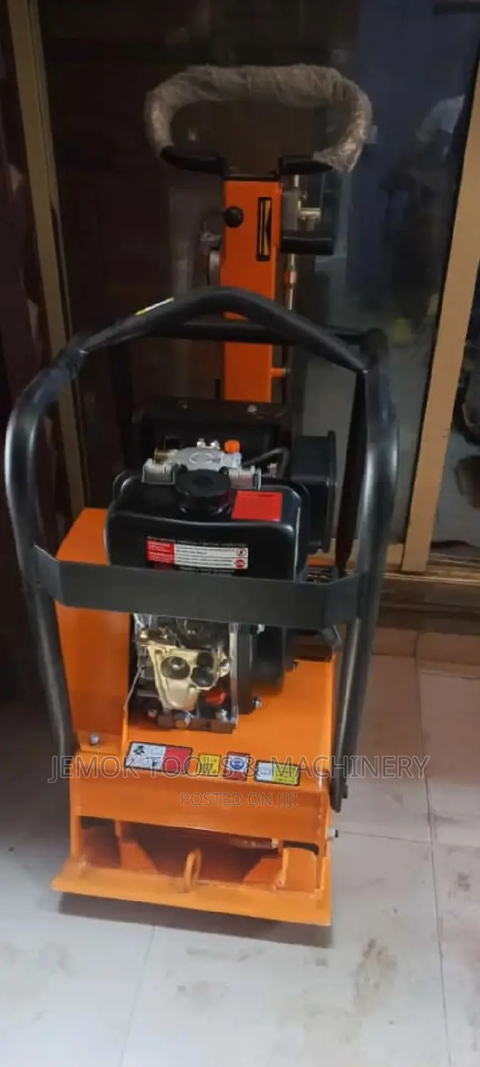 160kg Plate Compactor (With Forward And Reverse )