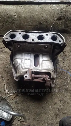 Manifold Catalyst Avensis 2002