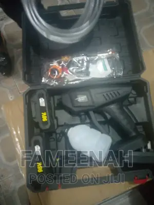 2batteries Multipurposerechargeable/Cordless Pressure Washer