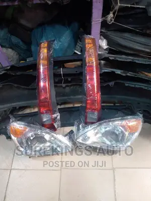Headlight and Rear Light Honda CRV 2004