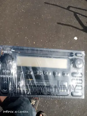 Toyota Camry 2005 Radio and Cd Player