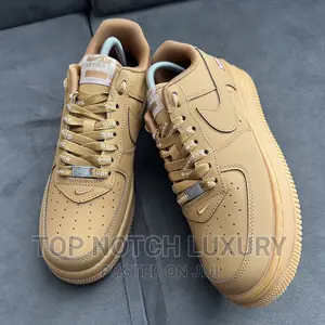 *Supreme X Nike Air Force 1 “Wheat”