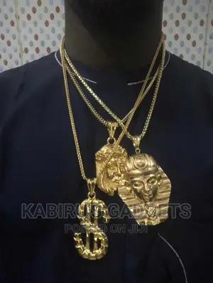  Gold Chains/Pendants