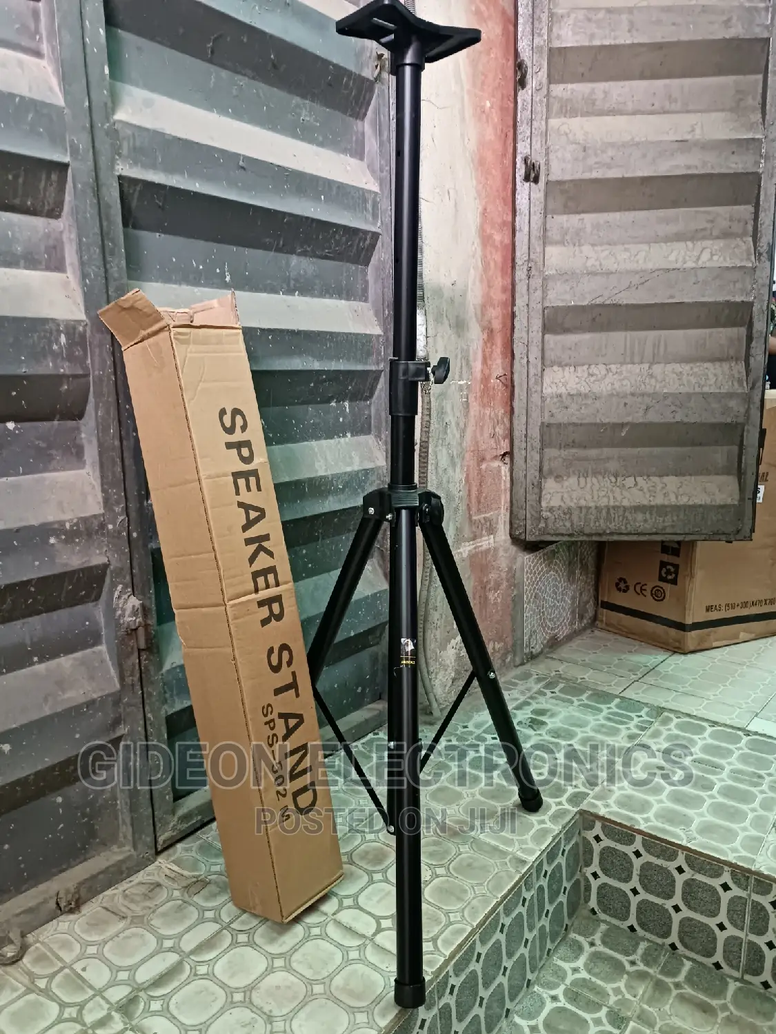 Speaker Stand