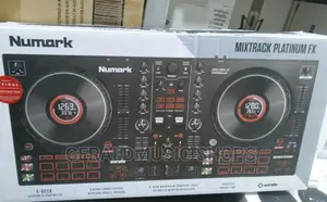 Numark Mixtrack Platinum Fx