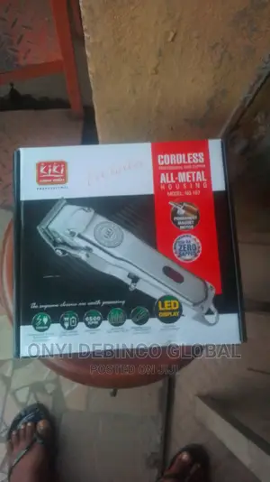 Kiki Rechargeable Clipper With Percentage Display - Metal
