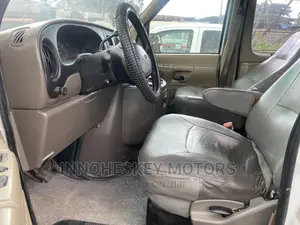 Ford E350 2006 White