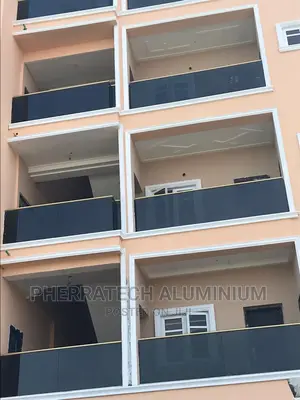 Framless Glass 10mm With Tampered