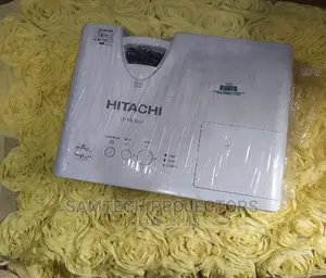 Uk Used Hitachi Projector Works Perfectly Fine