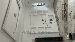 Furnished 2bdrm Block of Flats in Surulere for rent