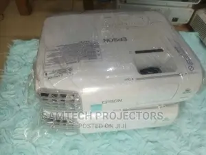 UK Used Epson Projector Available as Much as You Want