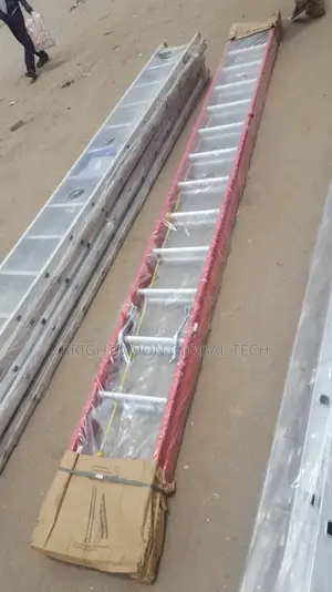 14 × 2 Fiberglass Ladder