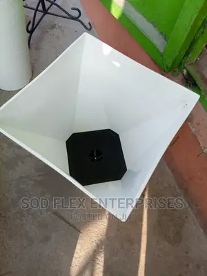 Imported Beautiful Flower Vase