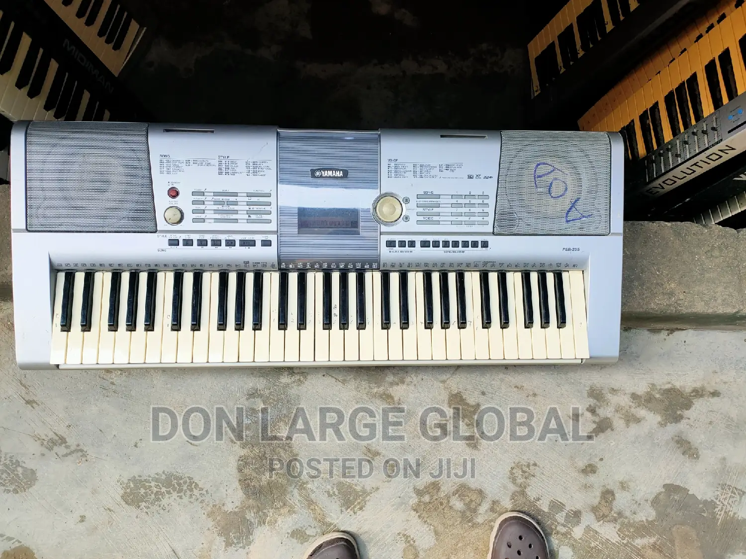 Yamaha PSR-295 Keyboard