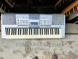 Yamaha PSR-295 Keyboard